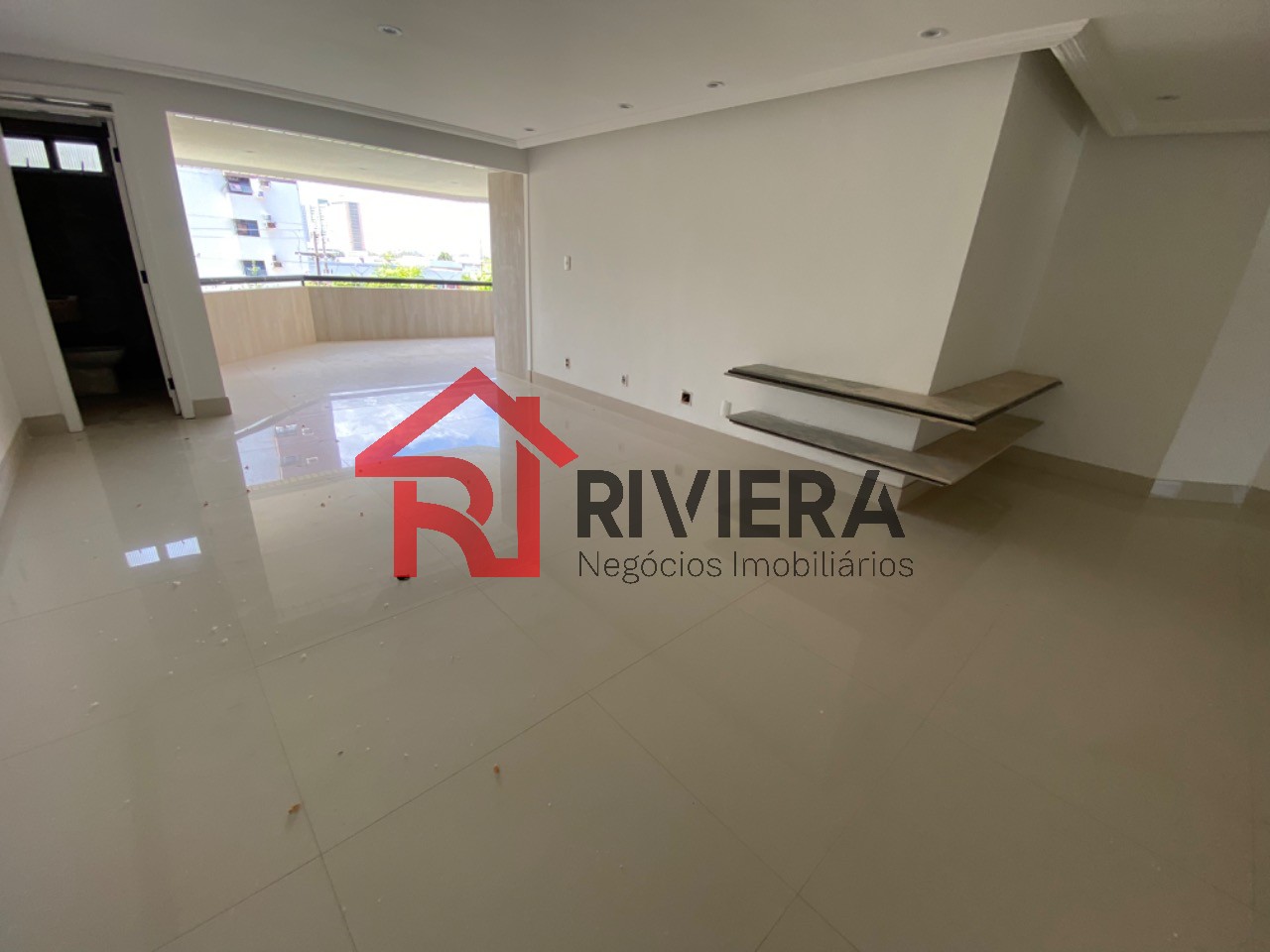 Apartamento à venda com 3 quartos, 200m² - Foto 6