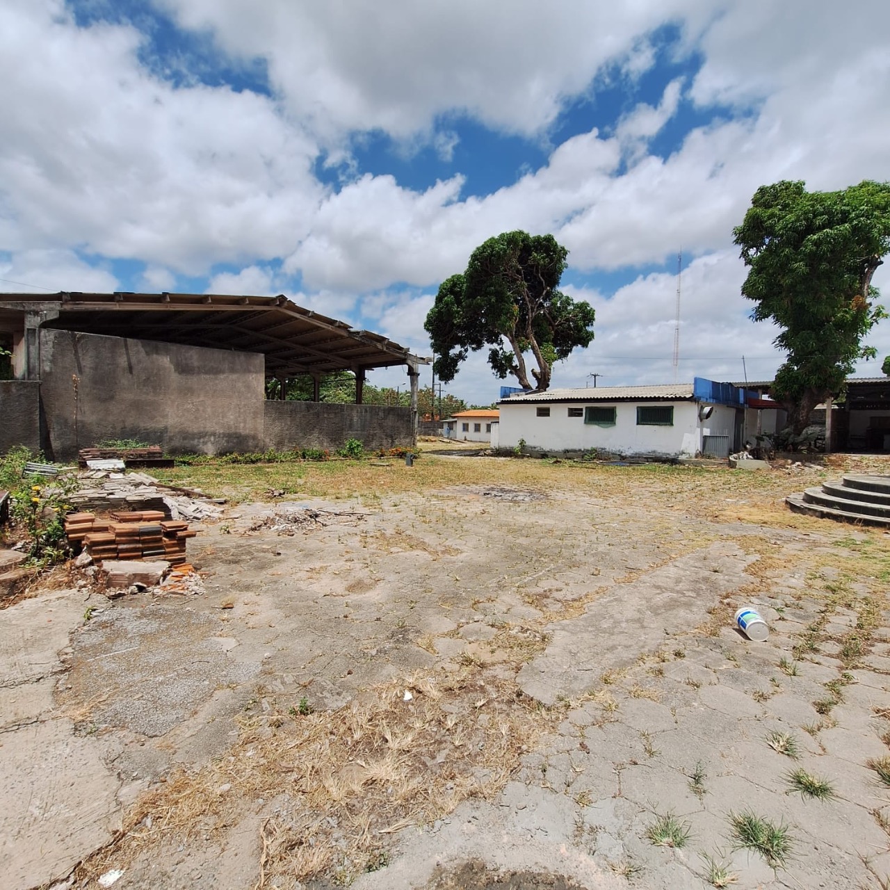 Depósito-Galpão-Armazém para alugar, 2330m² - Foto 2