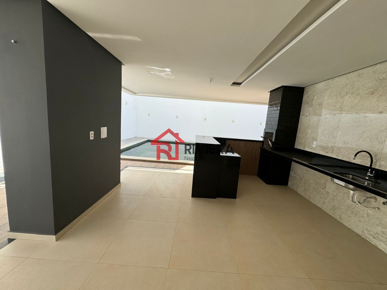 Casa à venda com 4 quartos, 500m² - Foto 4