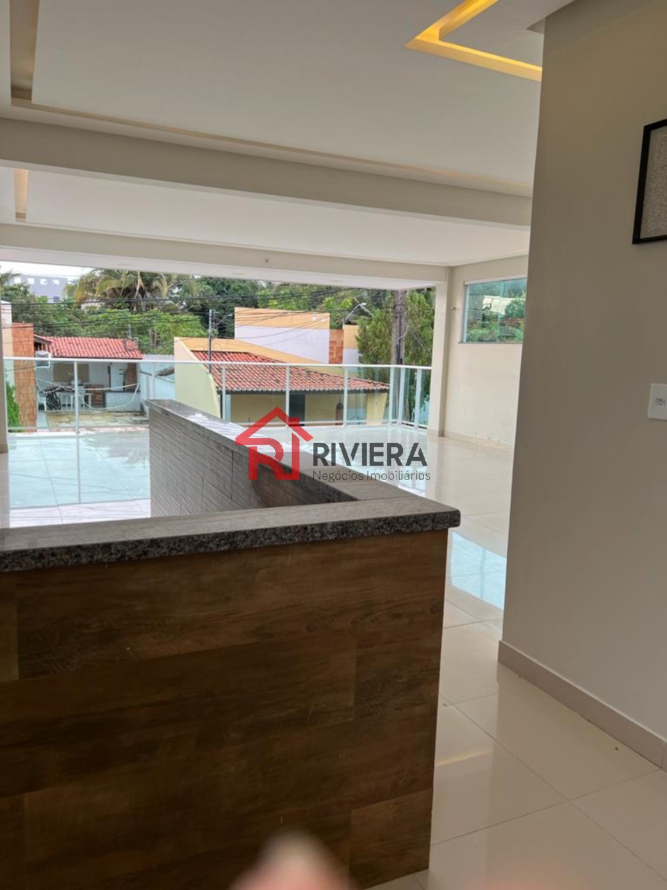 Casa para alugar com 4 quartos, 280m² - Foto 2