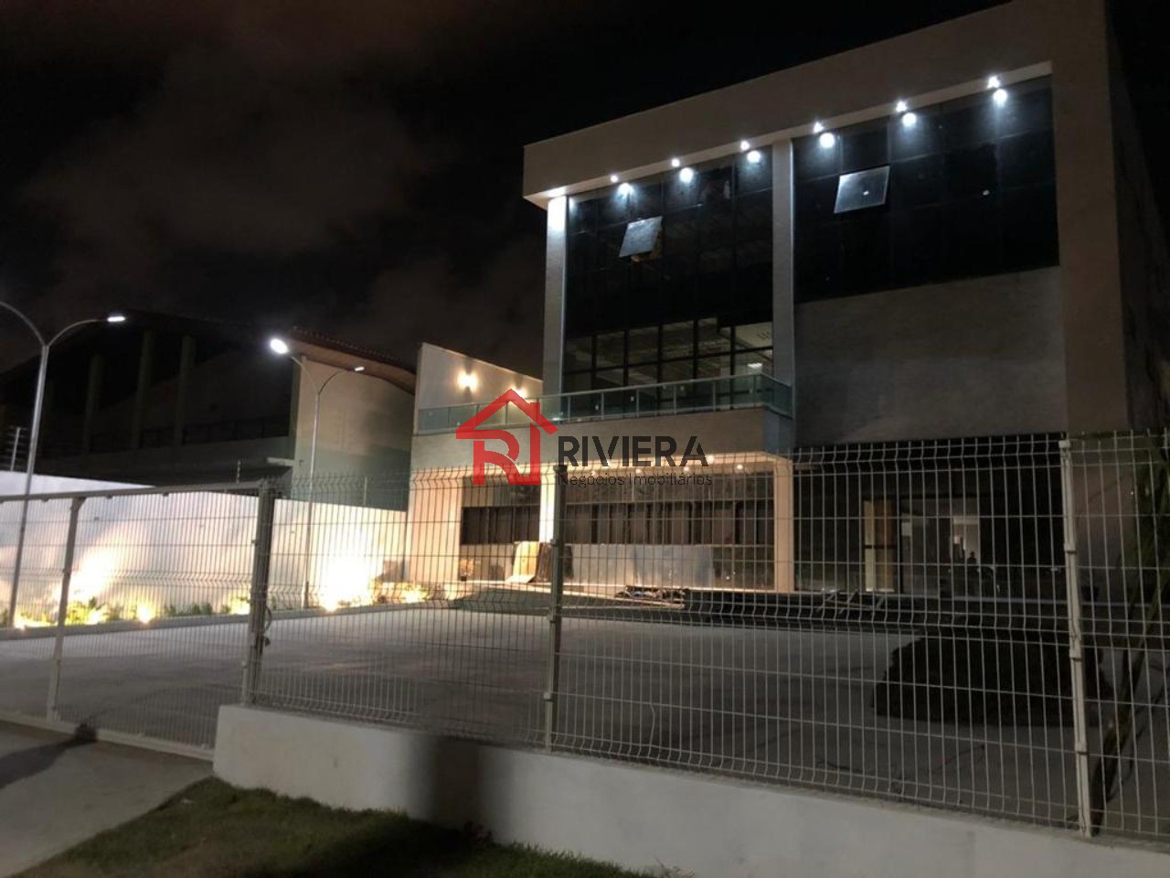 Prédio Inteiro, 1705 m² - Foto 1