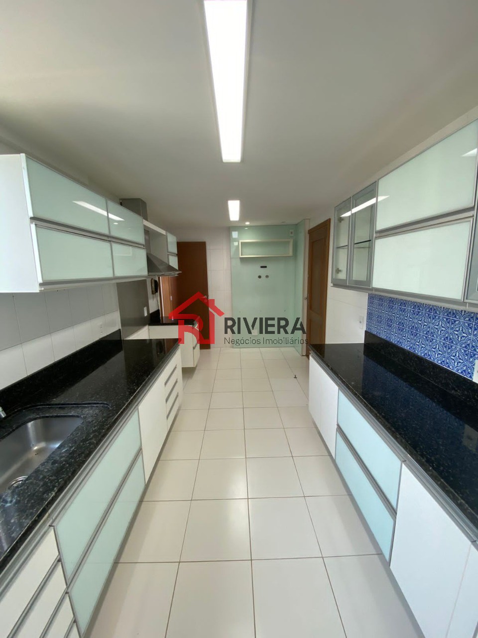 Apartamento à venda com 4 quartos, 154m² - Foto 2