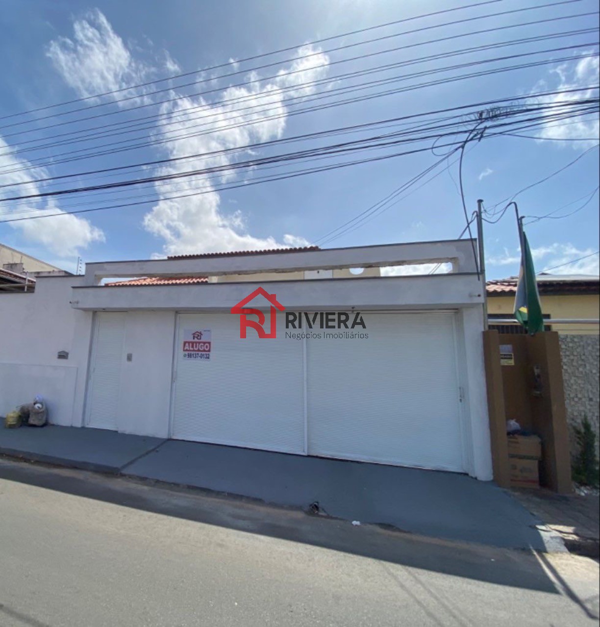 Casa para alugar com 3 quartos, 400m² - Foto 1