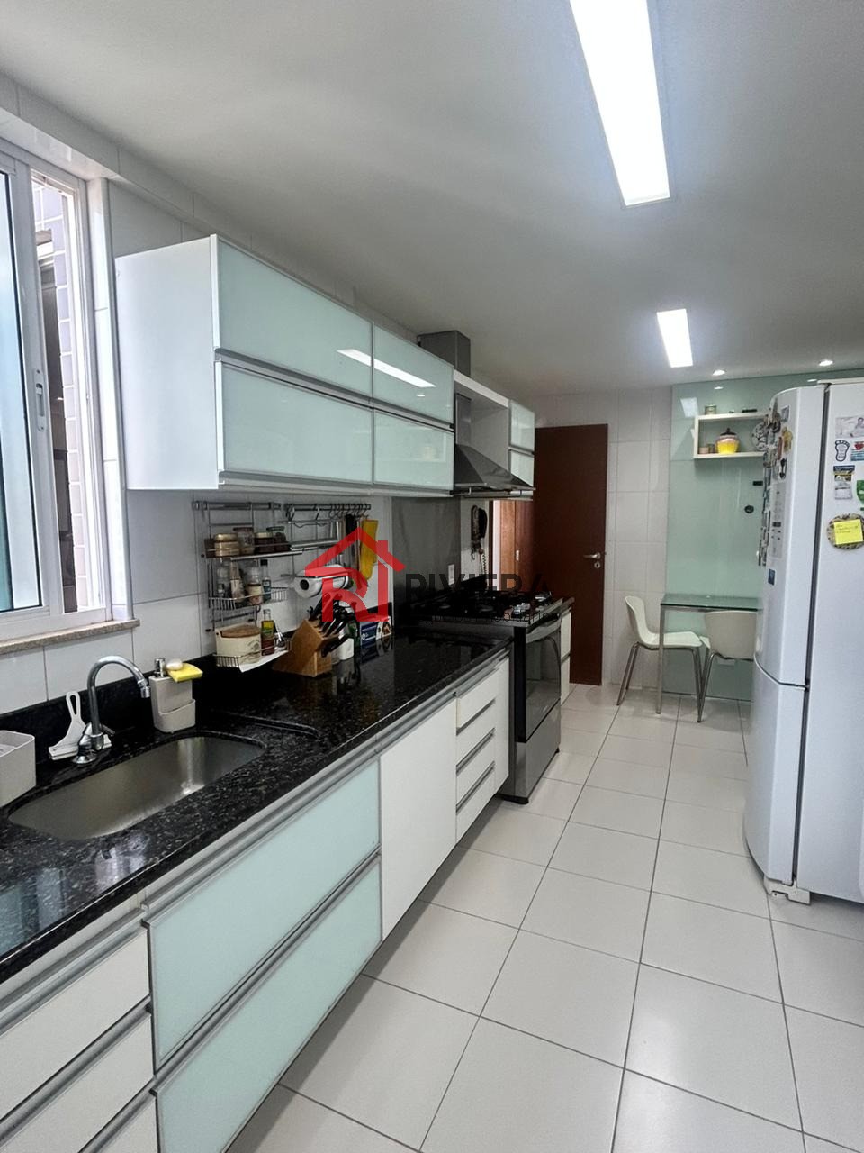 Apartamento à venda com 4 quartos, 154m² - Foto 10