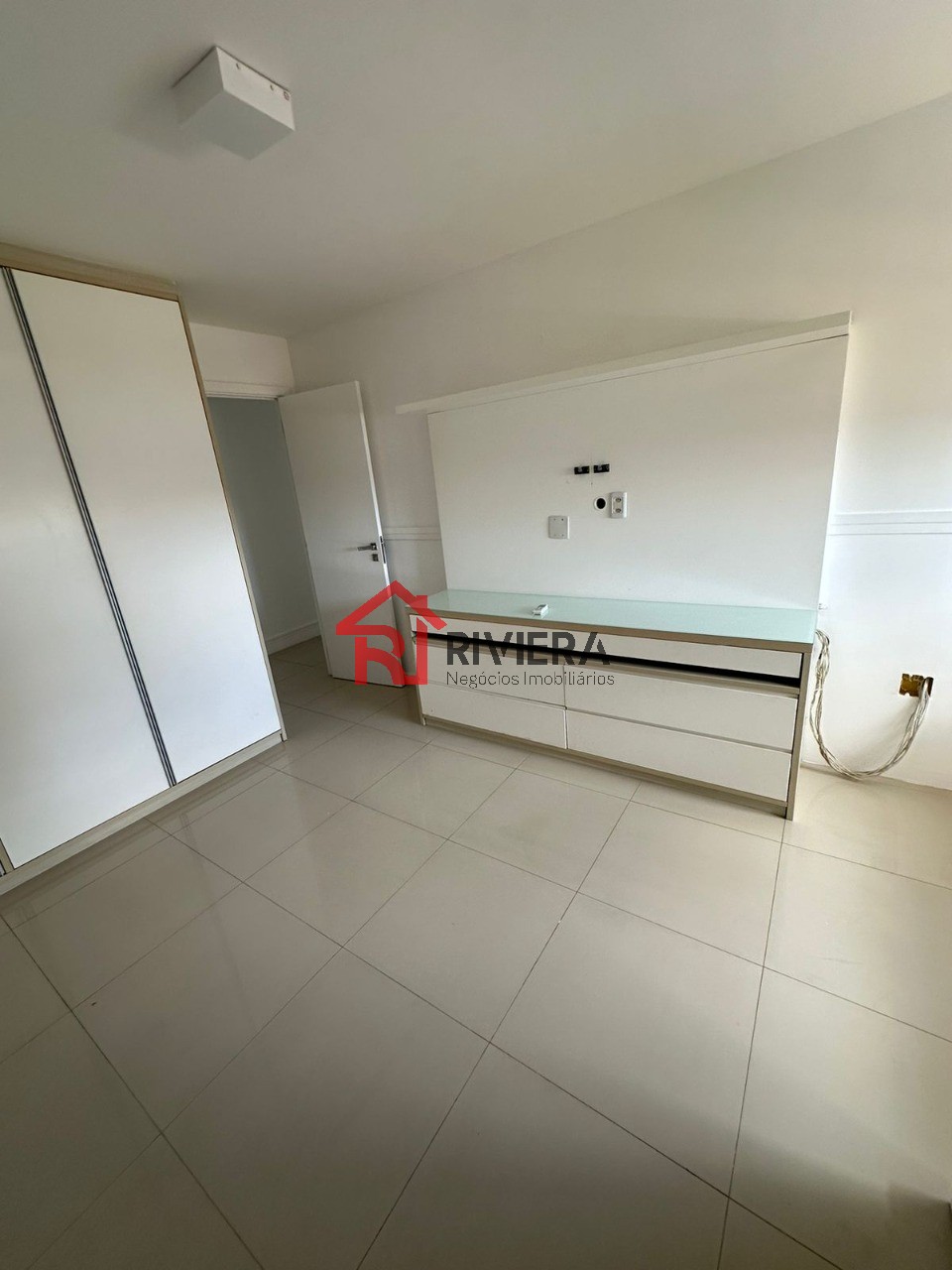 Apartamento à venda com 4 quartos, 209m² - Foto 9