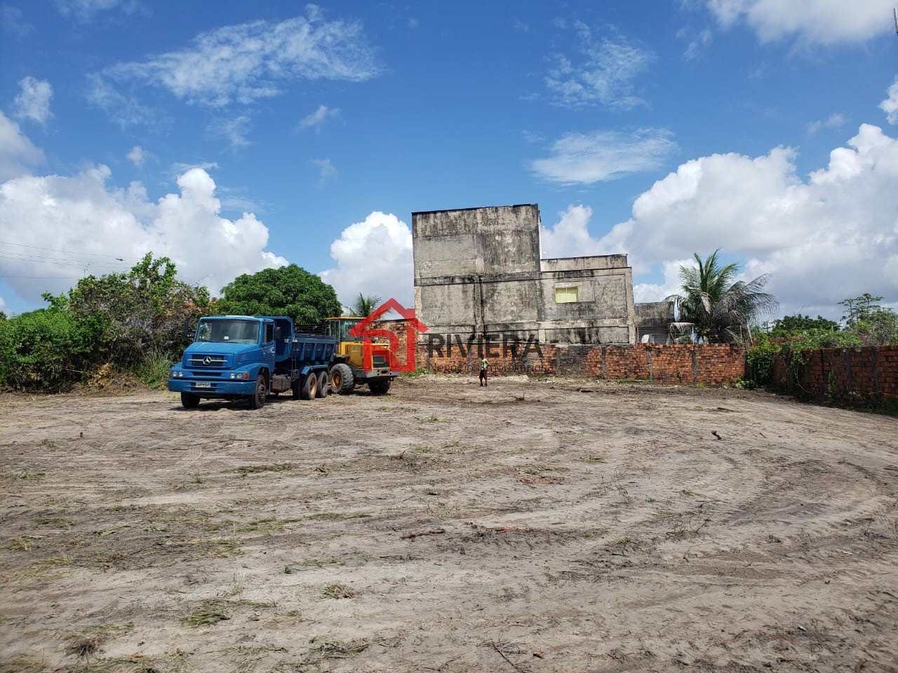 Terreno à venda, 1600m² - Foto 2