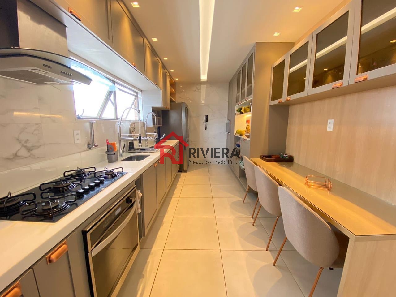 Apartamento à venda com 4 quartos, 180m² - Foto 8