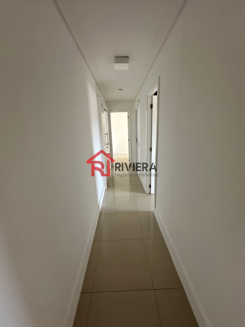 Apartamento à venda com 4 quartos, 209m² - Foto 7