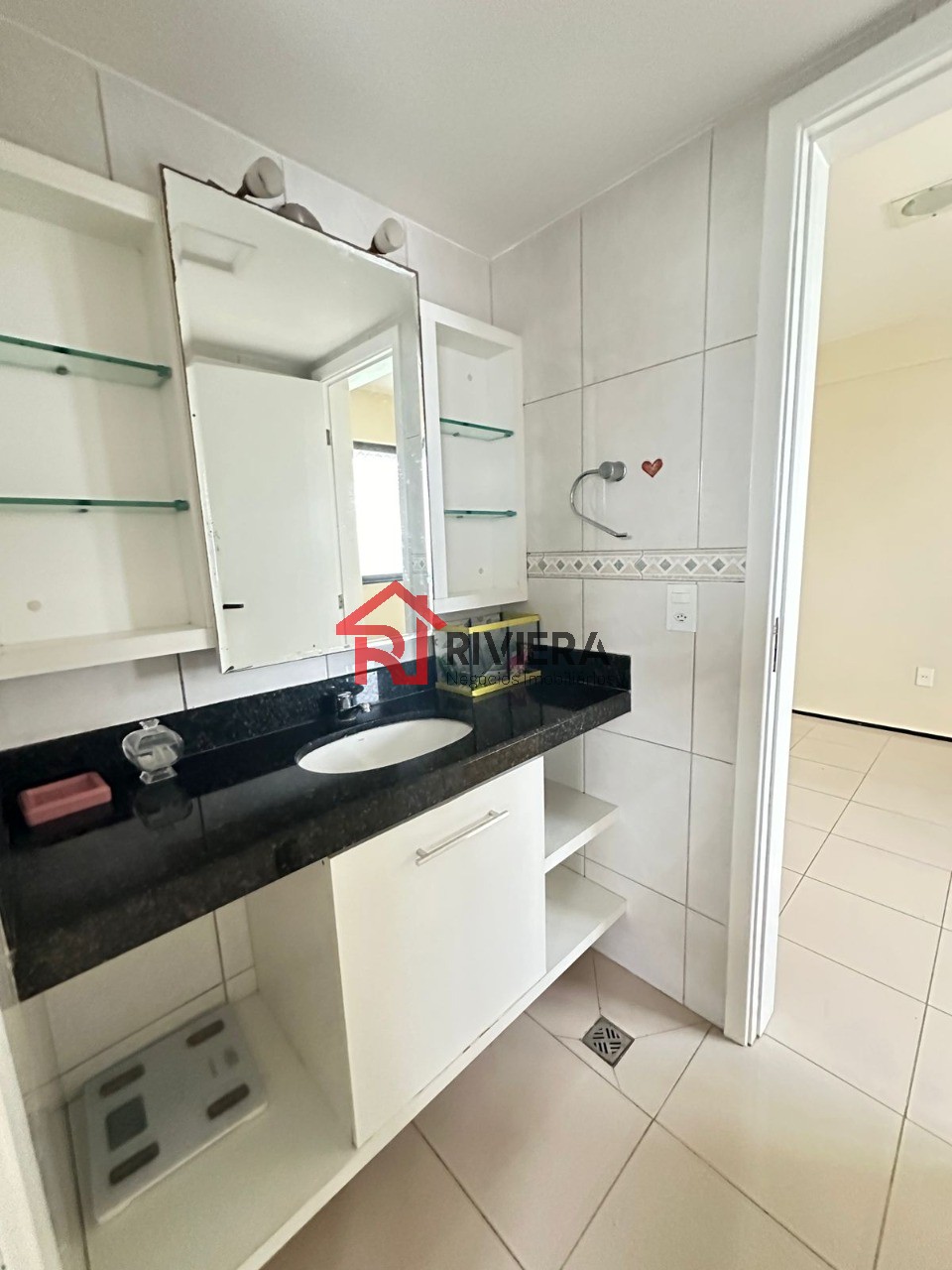 Apartamento à venda com 3 quartos, 125m² - Foto 3