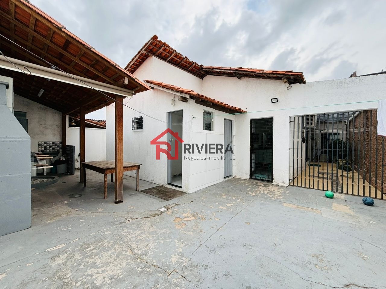 Casa à venda com 3 quartos, 250m² - Foto 4