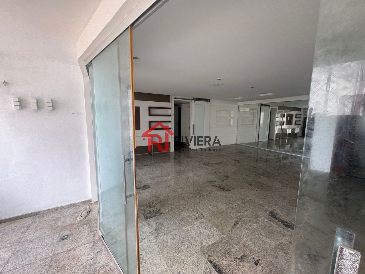 Apartamento à venda com 3 quartos, 200m² - Foto 21