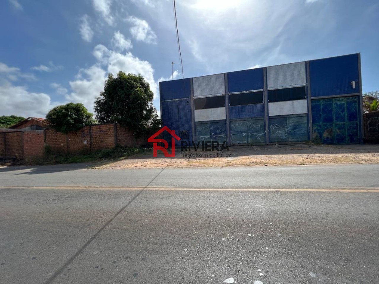 Depósito-Galpão-Armazém para alugar, 1200m² - Foto 1