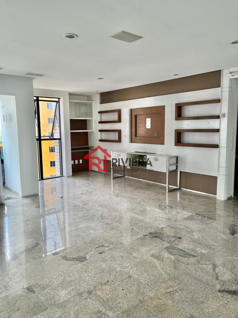 Apartamento à venda com 3 quartos, 200m² - Foto 14