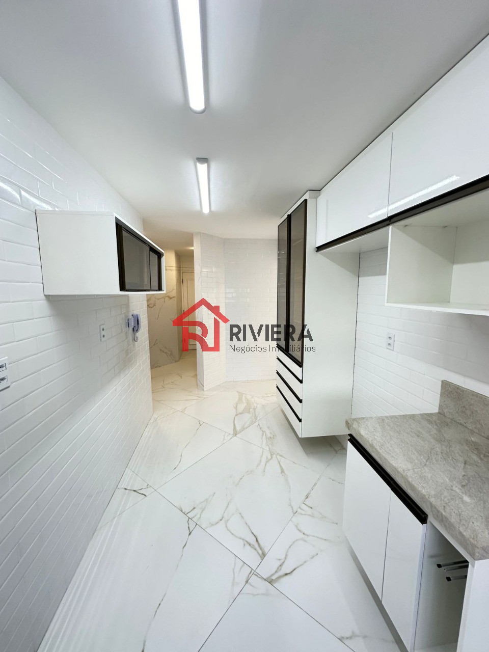 Apartamento para alugar com 4 quartos, 216m² - Foto 14