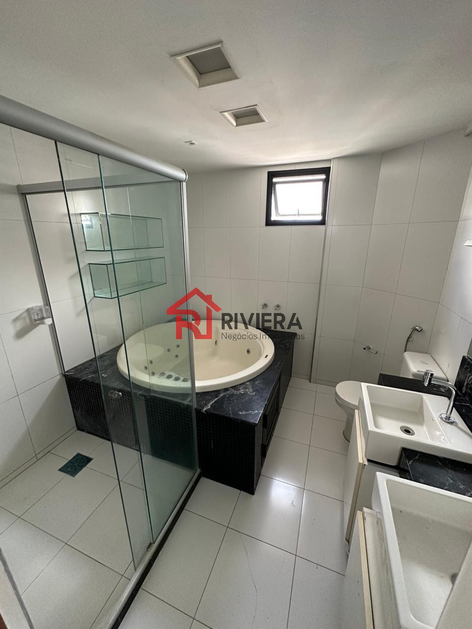 Apartamento para alugar com 4 quartos, 240m² - Foto 5