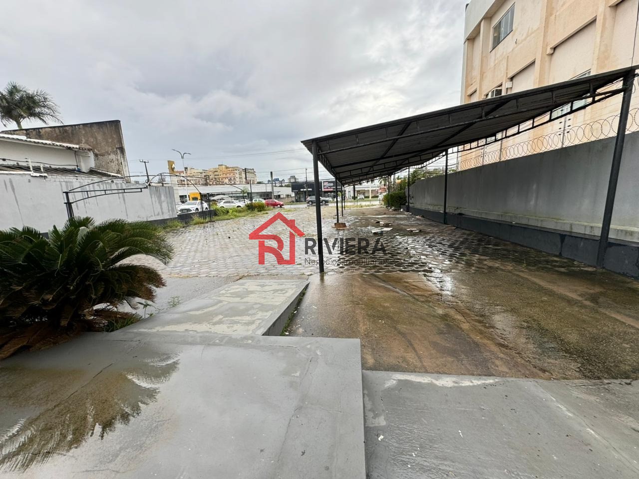 Depósito-Galpão-Armazém para alugar, 1600m² - Foto 2