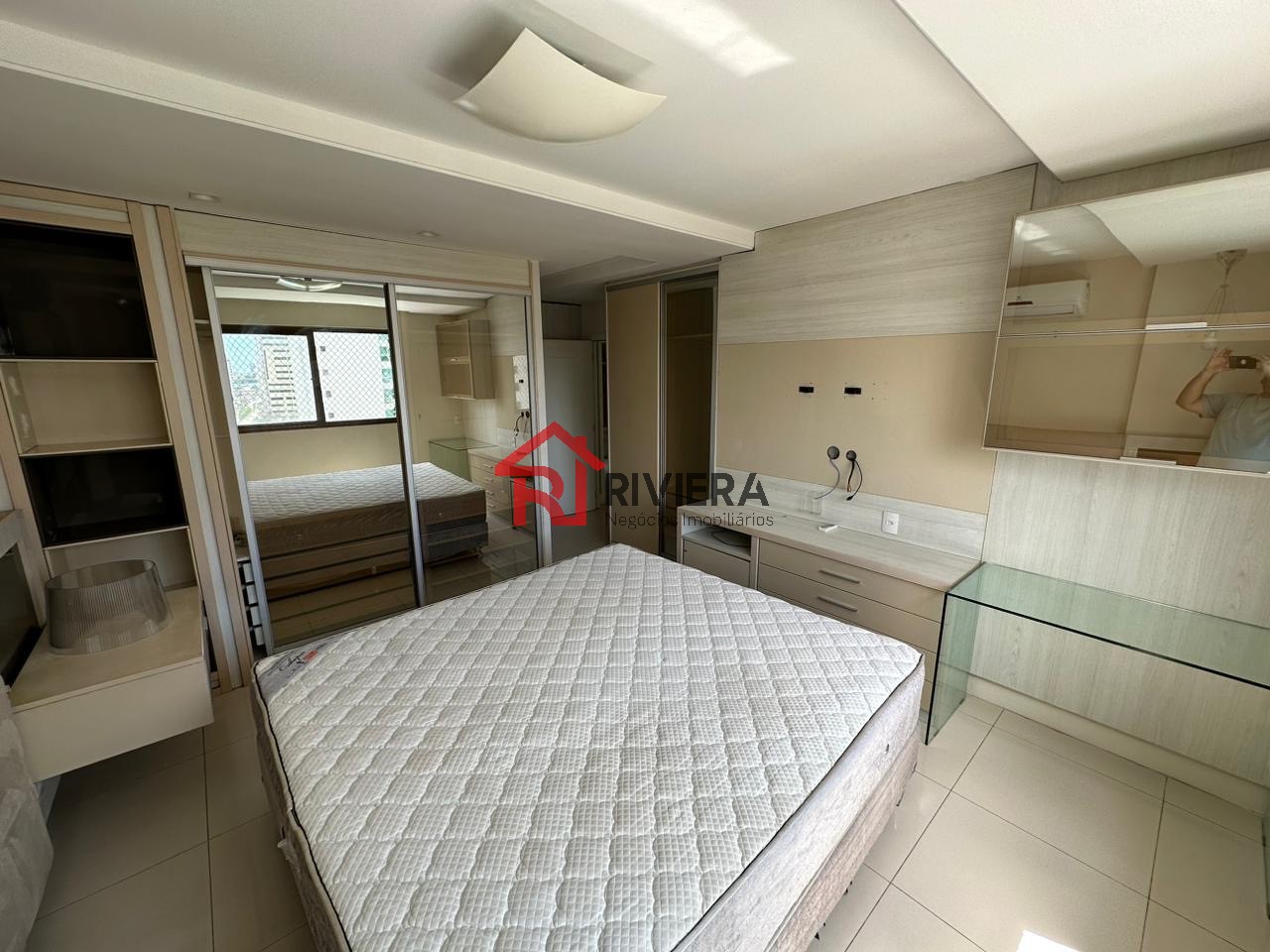 Apartamento para alugar com 4 quartos, 240m² - Foto 9