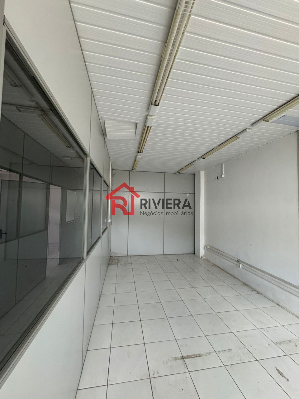 Depósito-Galpão-Armazém para alugar, 1800m² - Foto 3