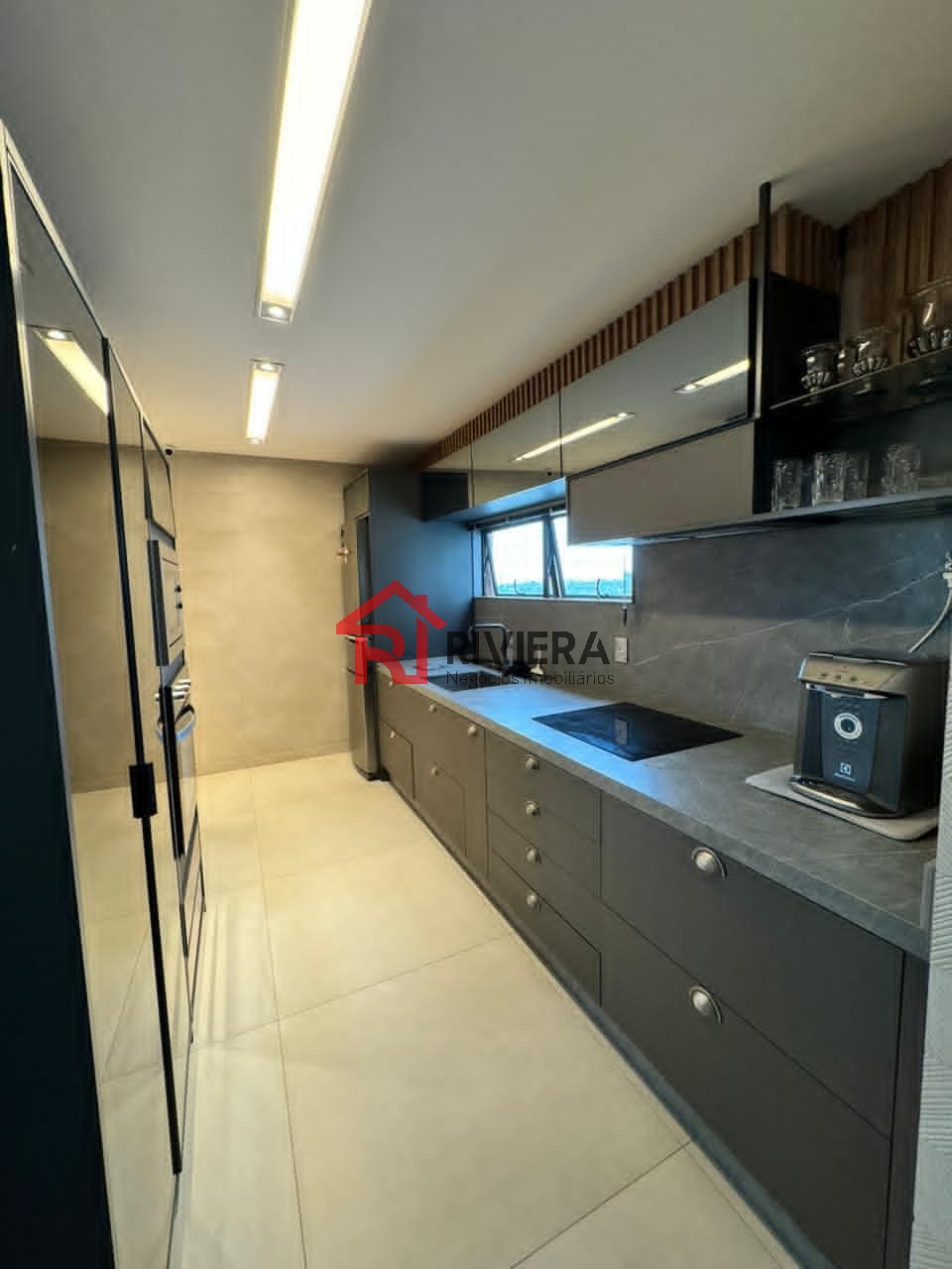 Apartamento à venda com 3 quartos, 188m² - Foto 15