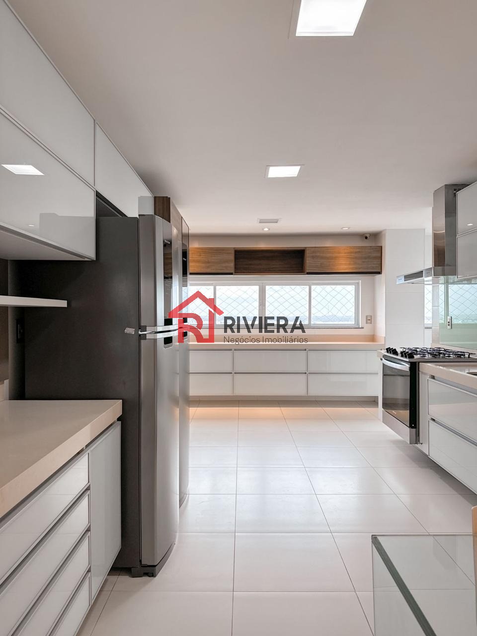 Apartamento à venda com 4 quartos, 400m² - Foto 4