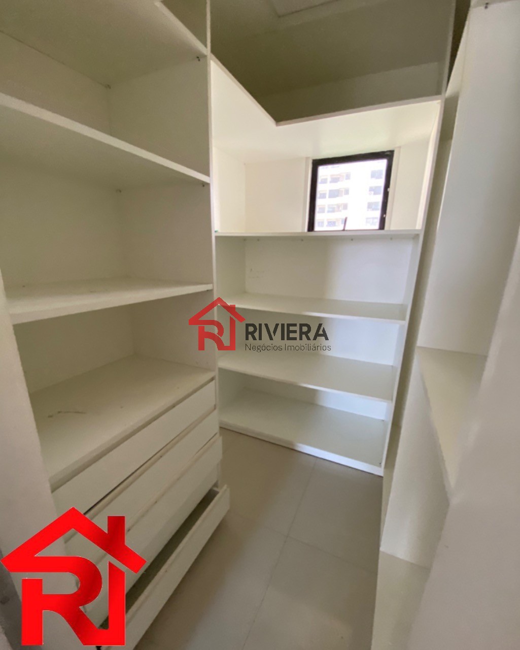 Apartamento à venda com 3 quartos, 200m² - Foto 15