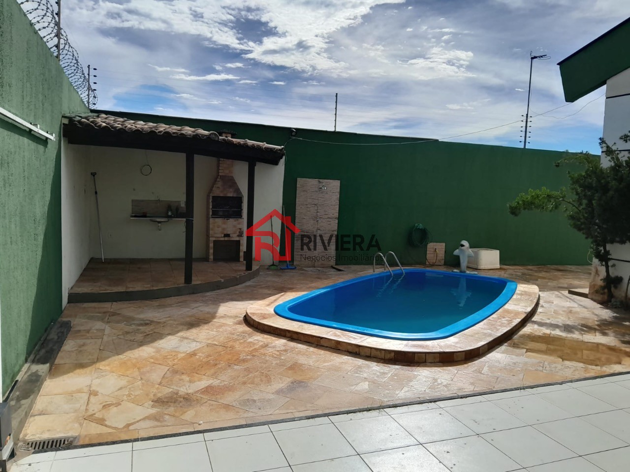 Casa para alugar com 3 quartos, 400m² - Foto 4