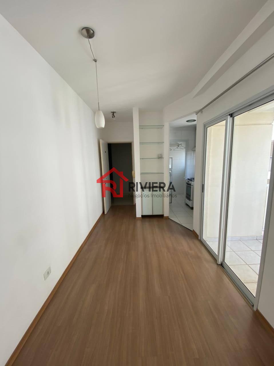 Apartamento à venda com 1 quarto, 42m² - Foto 2