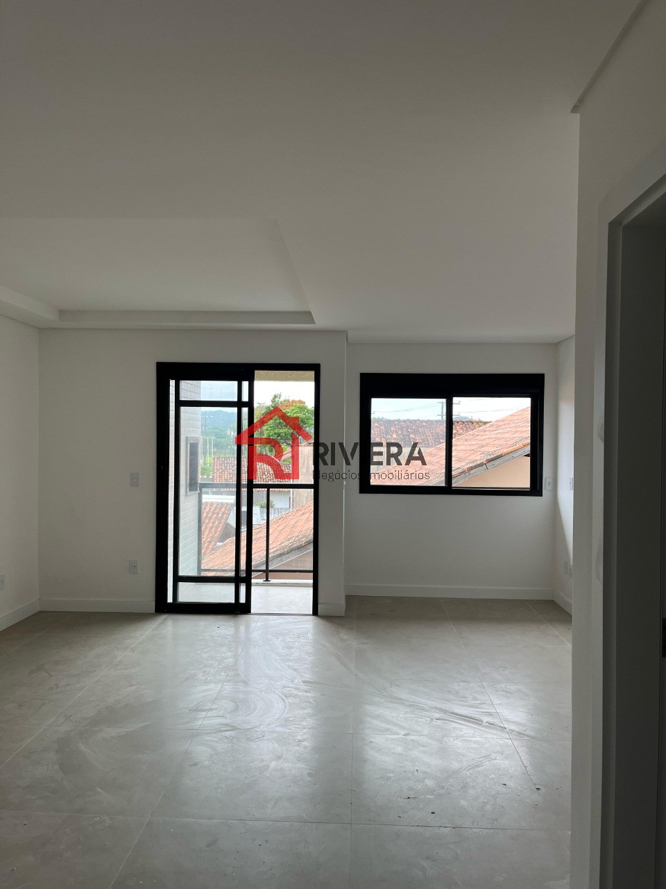 Apartamento à venda com 1 quarto, 40m² - Foto 1