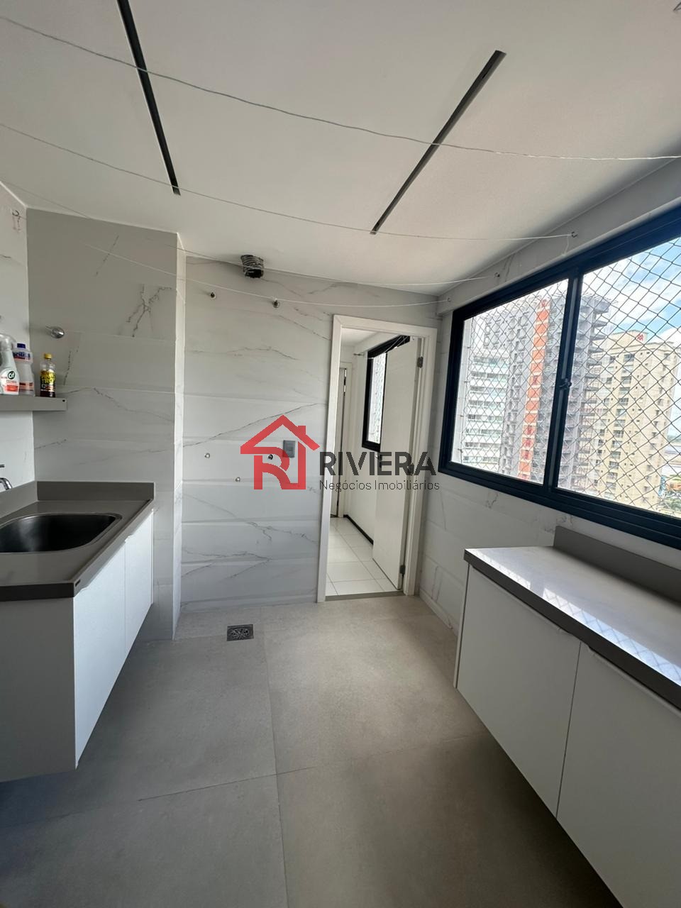 Apartamento para alugar com 4 quartos, 229m² - Foto 8