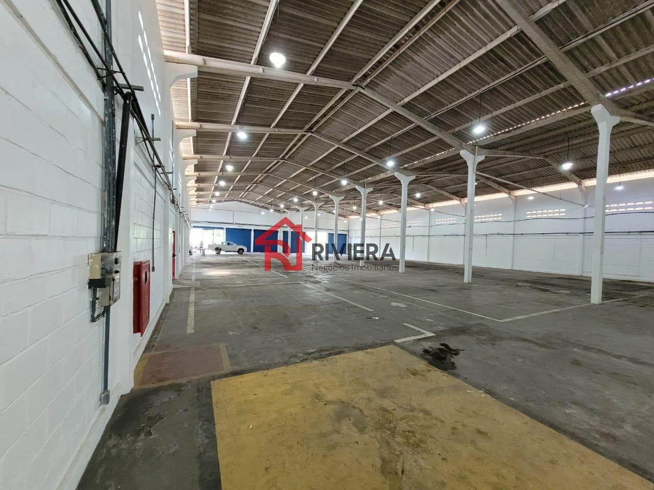 Depósito-Galpão-Armazém para alugar, 1700m² - Foto 2