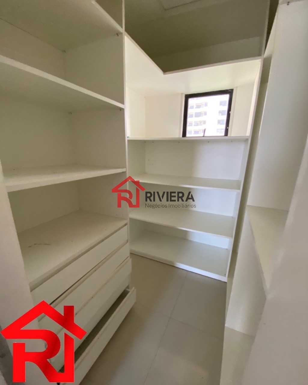 Apartamento para alugar com 3 quartos, 200m² - Foto 9