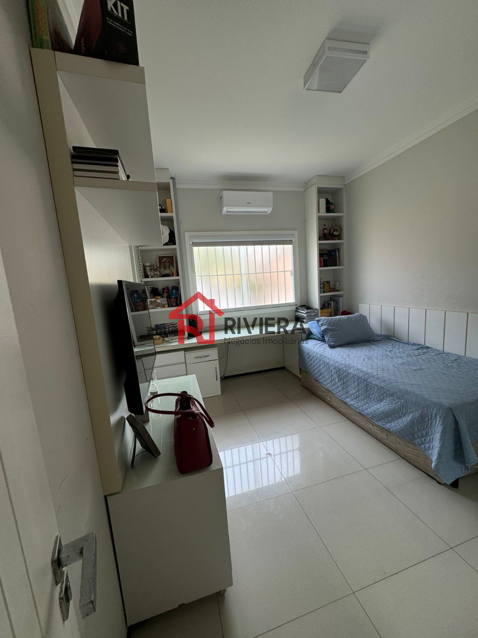 Casa à venda com 3 quartos, 300m² - Foto 9