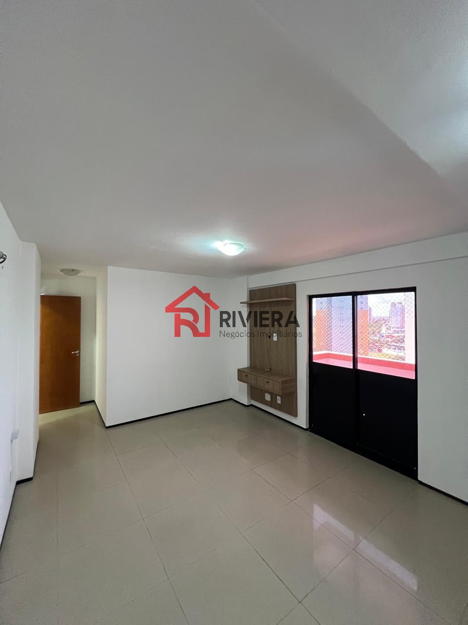 Apartamento à venda com 4 quartos, 210m² - Foto 4