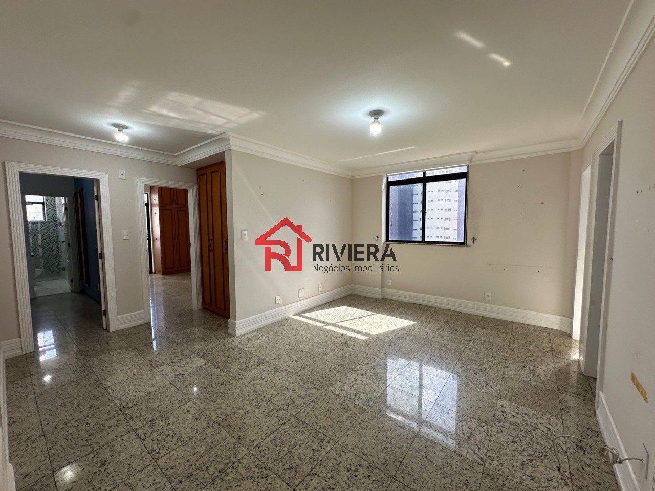 Apartamento à venda com 3 quartos, 217m² - Foto 7