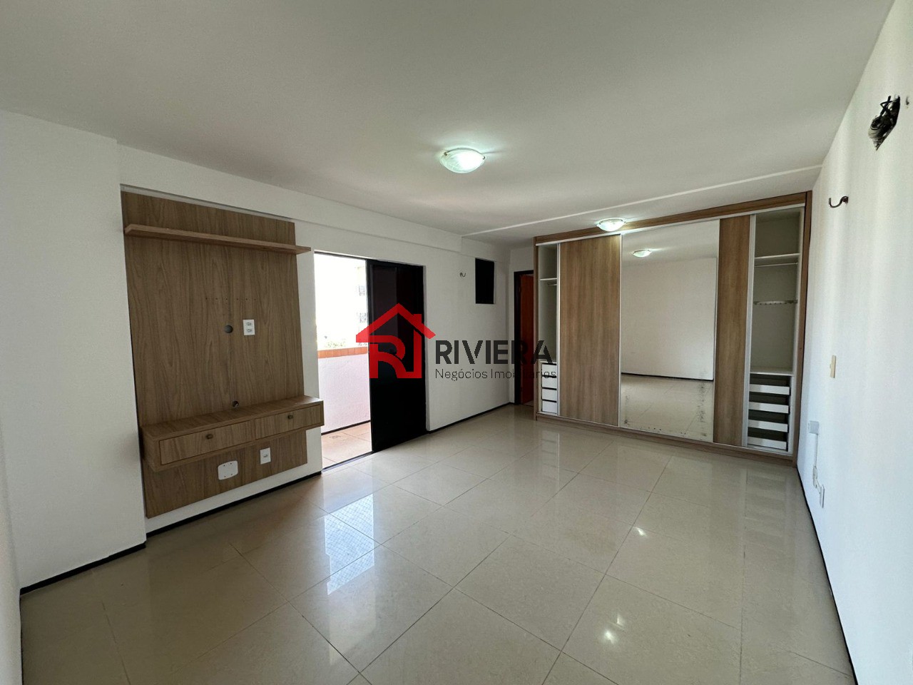 Apartamento à venda com 4 quartos, 200m² - Foto 7