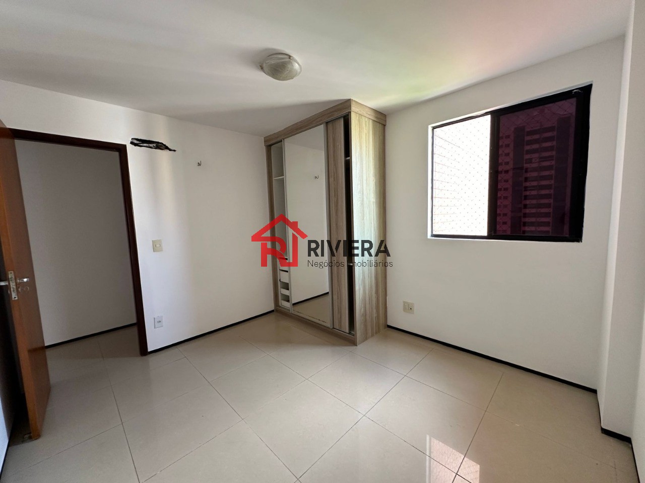 Apartamento à venda com 4 quartos, 200m² - Foto 5