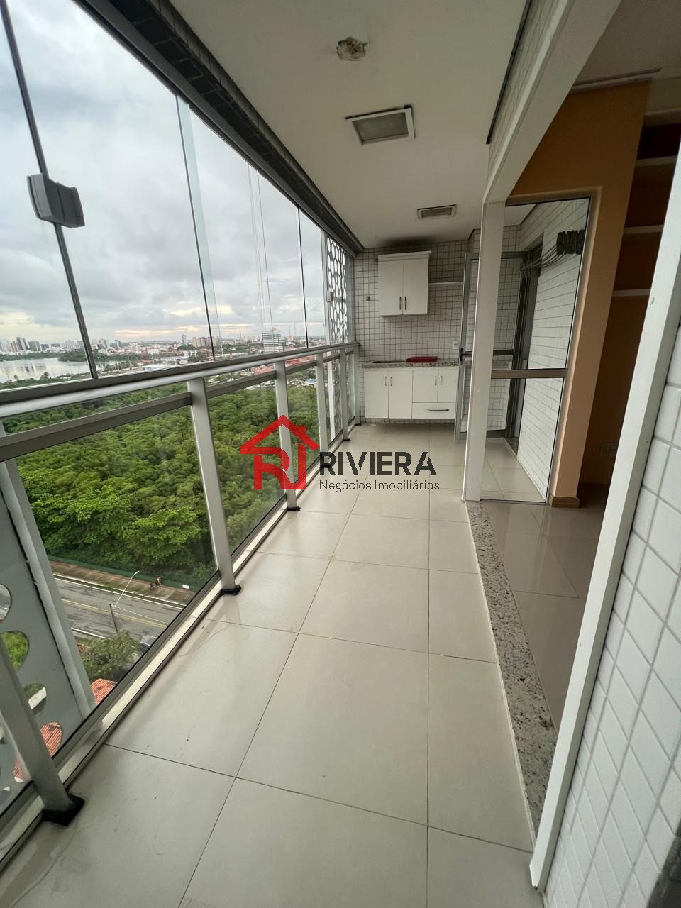 Apartamento para alugar com 2 quartos, 80m² - Foto 3