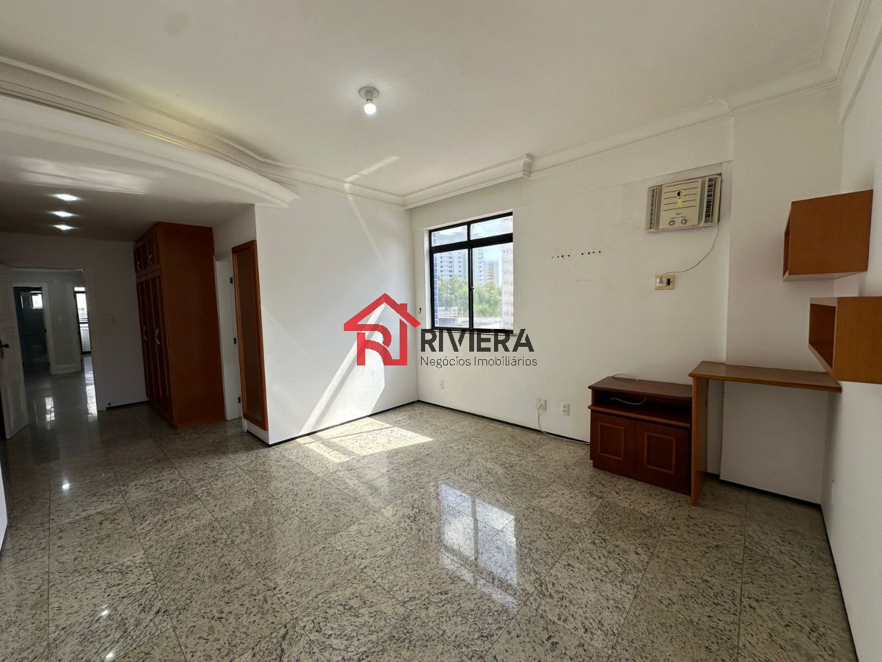 Apartamento à venda com 3 quartos, 217m² - Foto 10