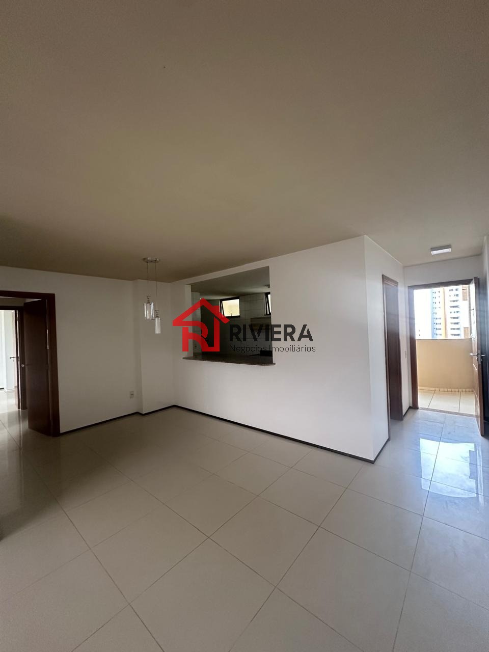 Apartamento à venda com 3 quartos, 106m² - Foto 2