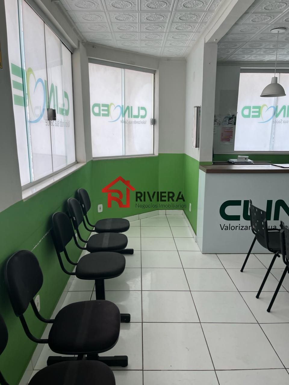 Prédio Inteiro - Foto 1