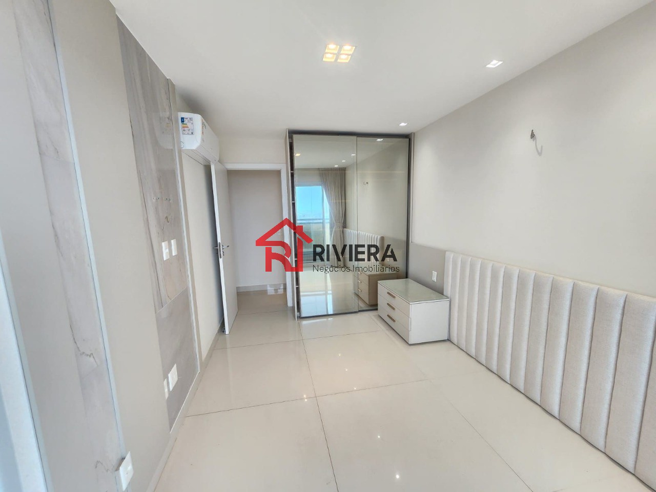 Apartamento à venda com 4 quartos, 235m² - Foto 8