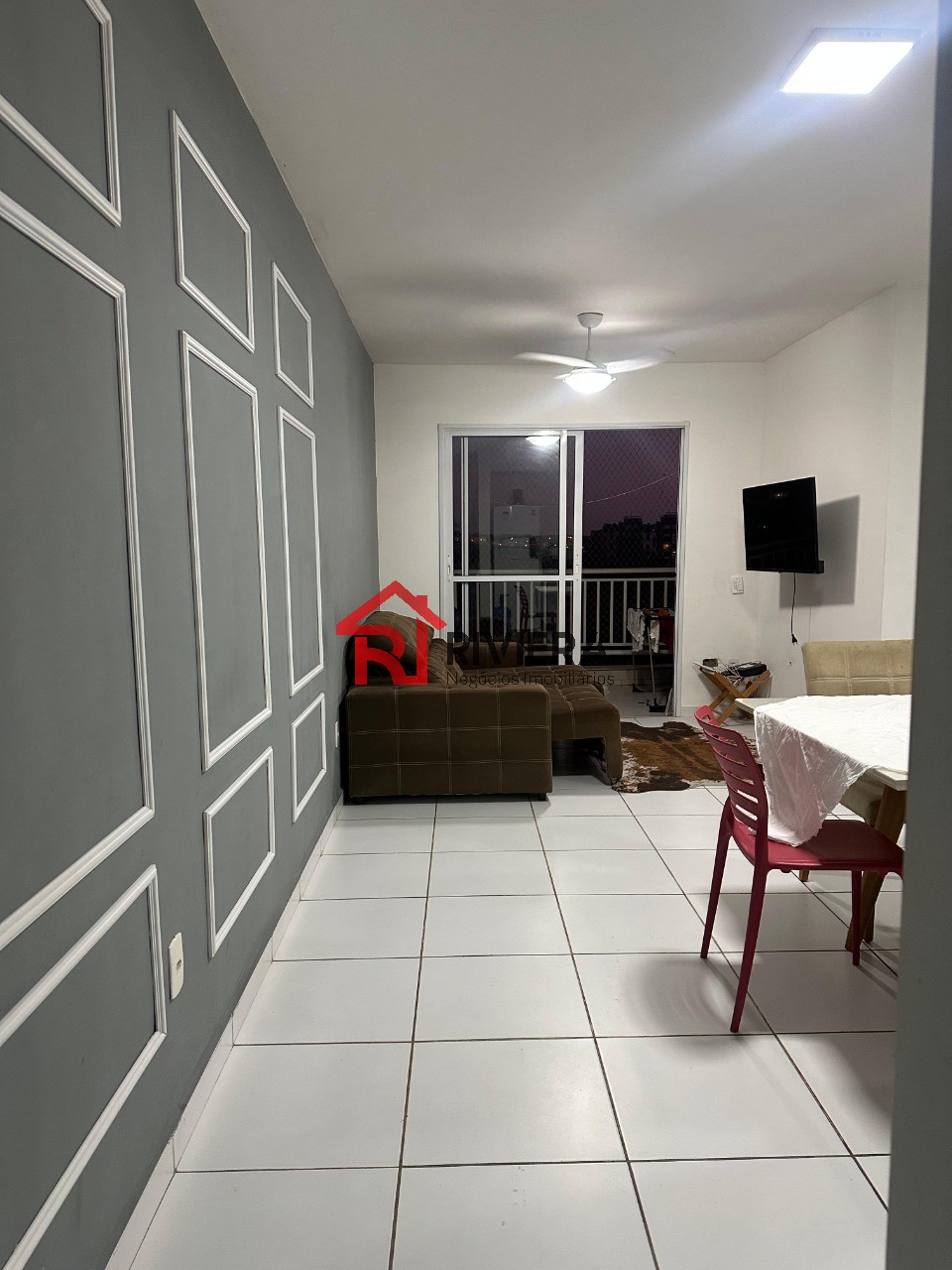 Apartamento à venda com 3 quartos, 87m² - Foto 3