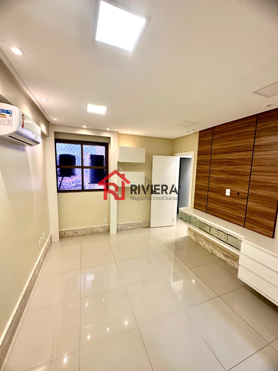 Apartamento à venda com 3 quartos, 94m² - Foto 11