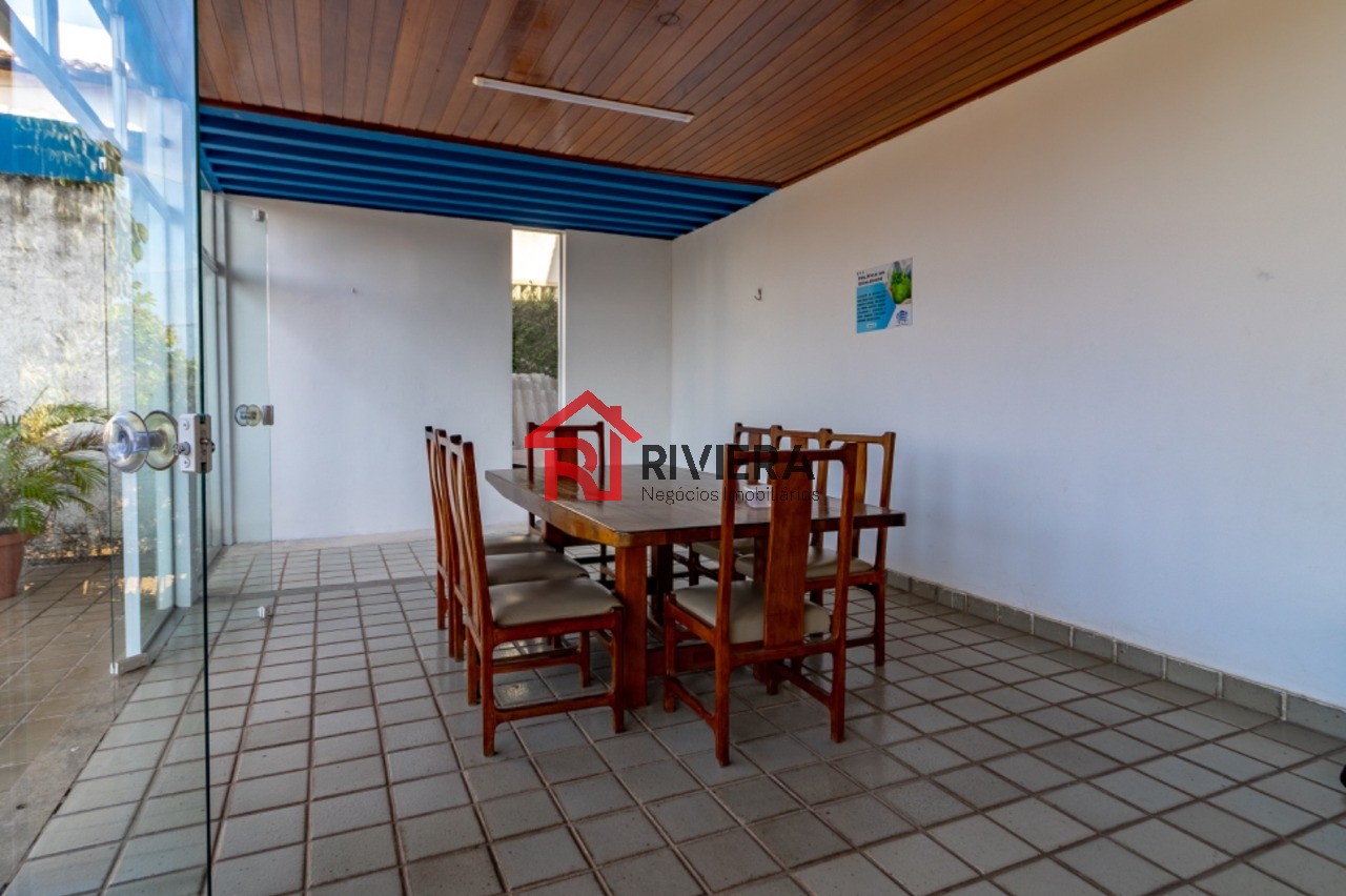 Casa à venda com 4 quartos, 1600m² - Foto 5