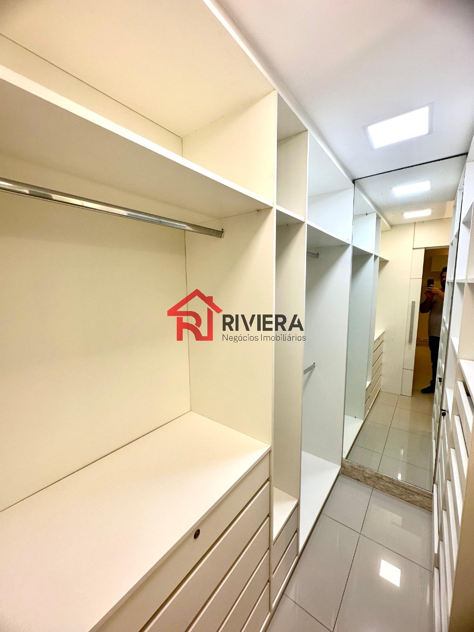 Apartamento à venda com 3 quartos, 94m² - Foto 4