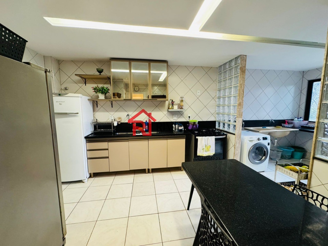 Apartamento à venda com 3 quartos, 160m² - Foto 15