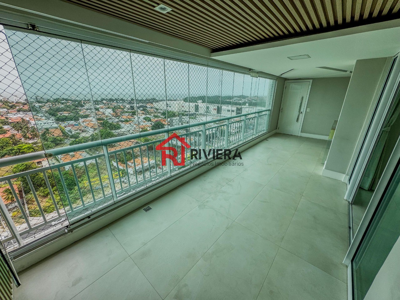 Apartamento para alugar com 3 quartos, 155m² - Foto 2