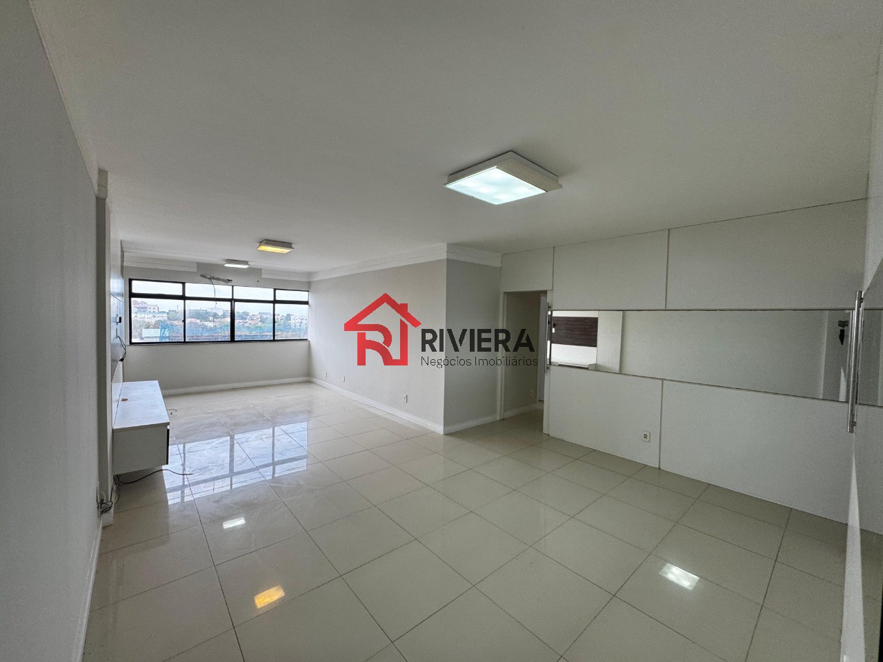 Apartamento à venda e aluguel com 3 quartos, 119m² - Foto 1