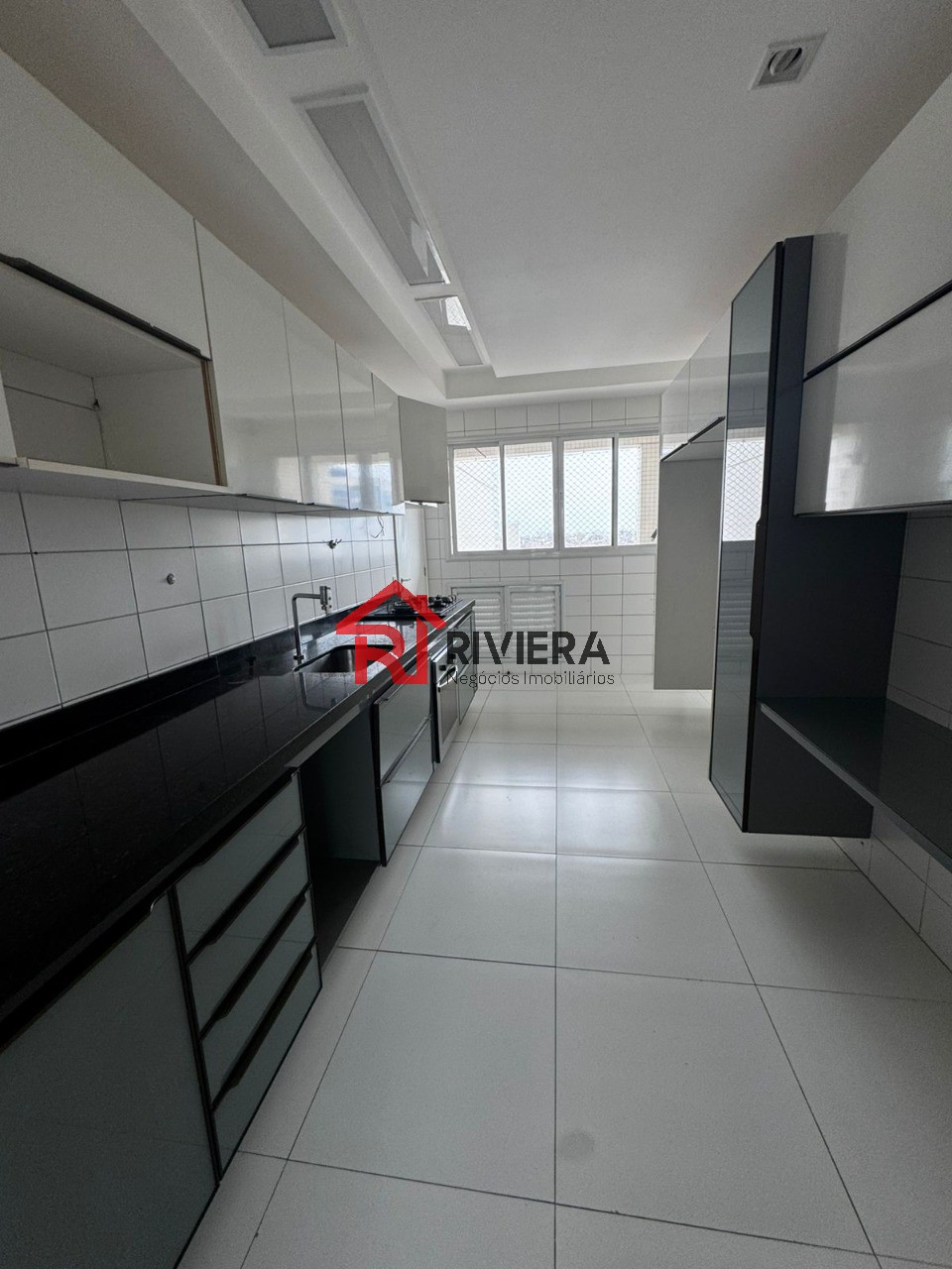 Apartamento à venda com 3 quartos, 161m² - Foto 13