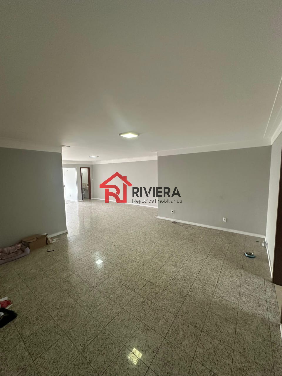 Apartamento à venda e aluguel com 3 quartos, 180m² - Foto 2